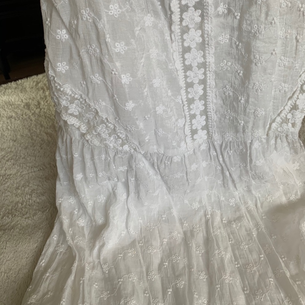 Dress - Picture 6 of 6